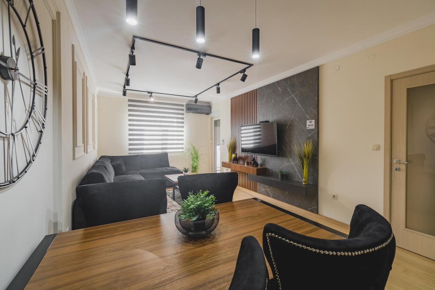 Harmony Apartments Podgorica Esterno foto